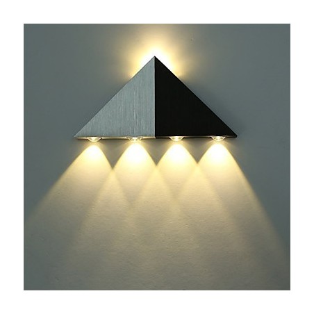 Aplique de pared triangular moderno, lámpara de pared de aluminio para pasillo interior, iluminación decorativa para estudio y restaurante. Aplique de pared triangular moderno, lámpara de pared de aluminio para pasillo interior, iluminación decorativa para estudio y restaurante.