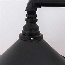 Lámpara de pared de tubo industrial vintage con pantalla de metal negro para decoración de restaurantes, cafeterías y bares, con 2 luces y acabado pintado.