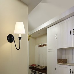 Apliques de pared con luz ambiental de estilo rústico Lodge con acabado en óxido negro para protección ocular.