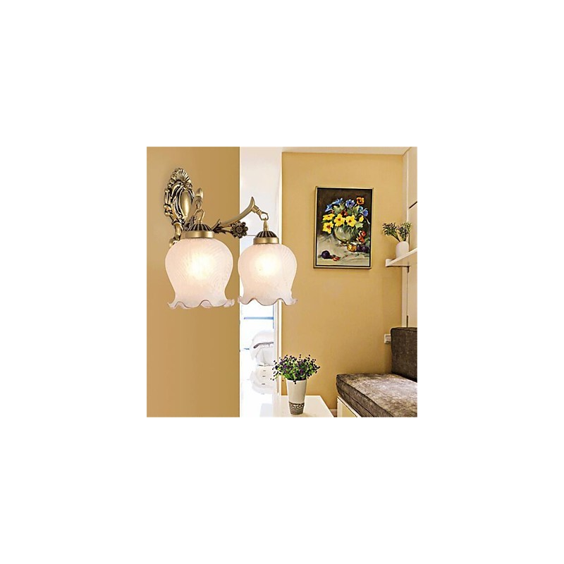 Lámpara de pared moderna y contemporánea con protección ocular y acabado galvanizado para brazo oscilante.