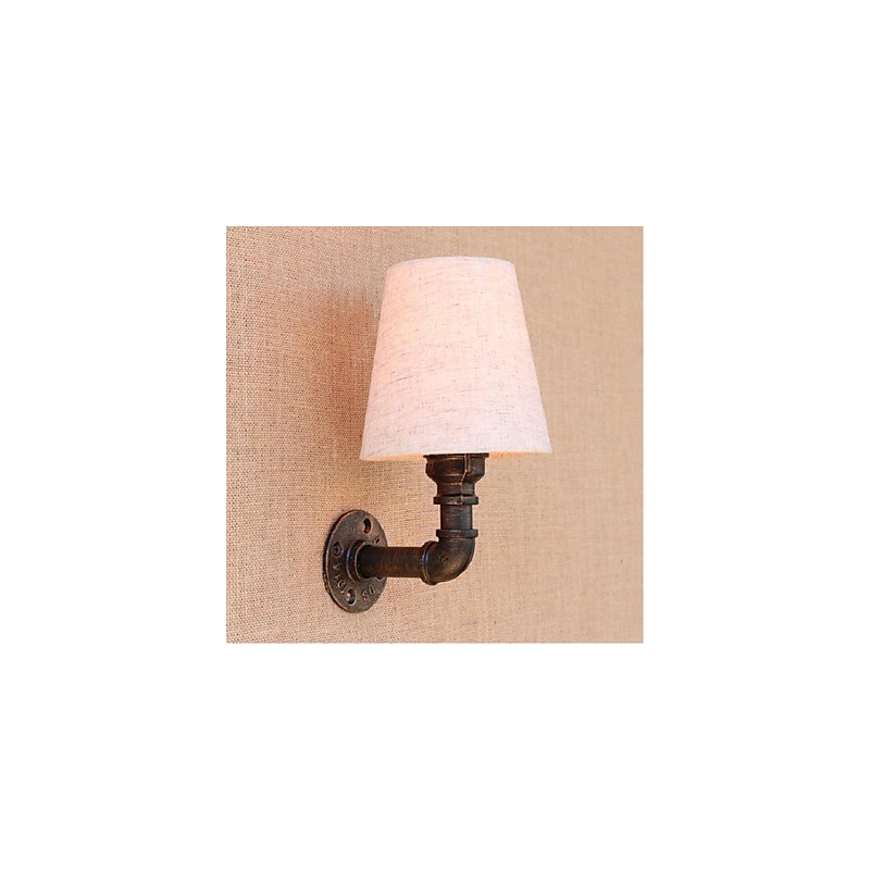 Aplique de pared de latón rústico Lodge para iluminación ambiental.