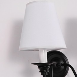 Apliques de pared con luz ambiental de estilo rústico Lodge con acabado en óxido negro para protección ocular.