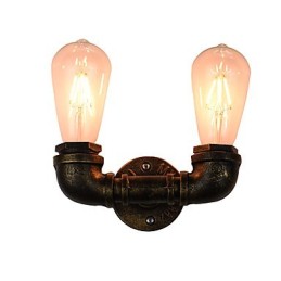 Lámpara de pared rústica tradicional clásica de latón antiguo para iluminación ambiental.
