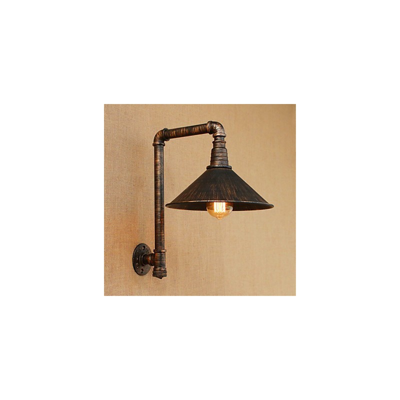 Aplique de pared rústico de latón antiguo estilo campestre para iluminación ambiental.
