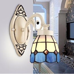 Apliques de pared con luz ambiental con pintura rústica tipo cabaña