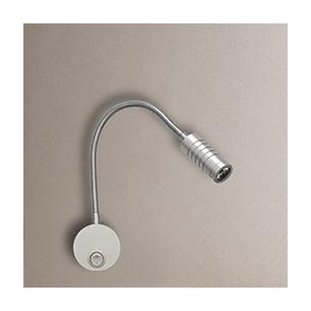 La lámpara de pared de la cabecera de la cama está iluminada por la lámpara de lectura ligera. La lámpara de pared de la cabecera de la cama está iluminada por la lámpara de lectura ligera.