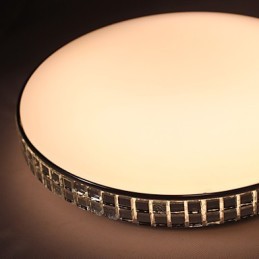 Lámpara de techo moderna empotrada de metal acrílico con pintura de 90-265 V