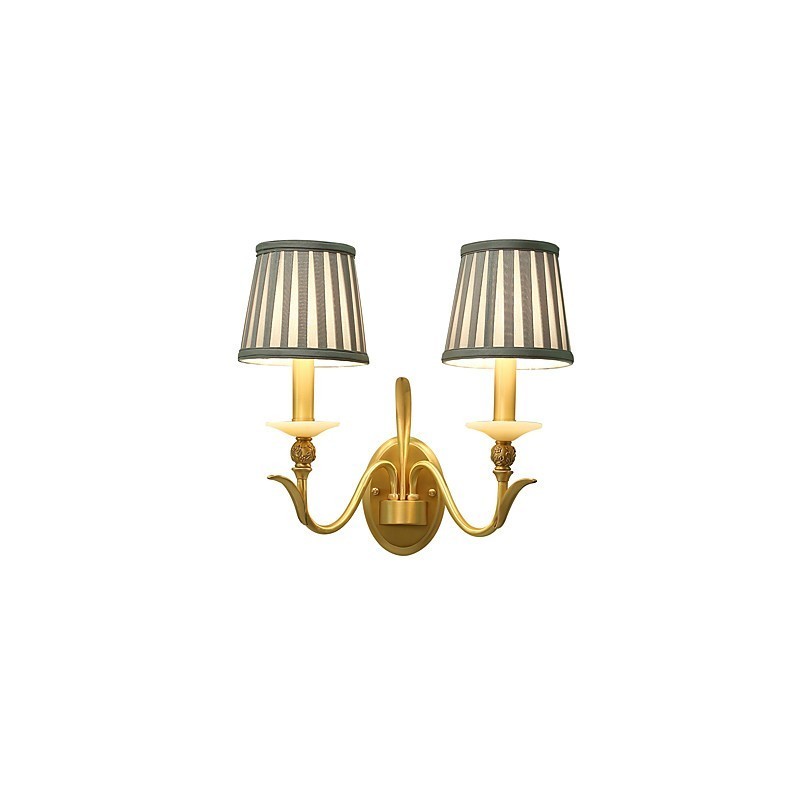 Aplique de pared de latón clásico, tradicional y de estilo campestre, ideal para iluminar desde arriba en estilo mini.