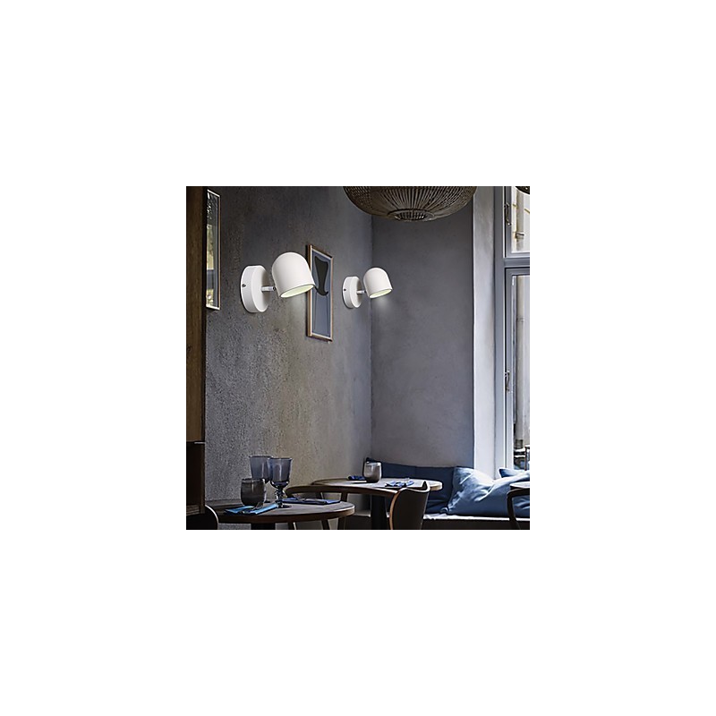 Apliques de pared con luz ambiental contemporánea moderna y característica