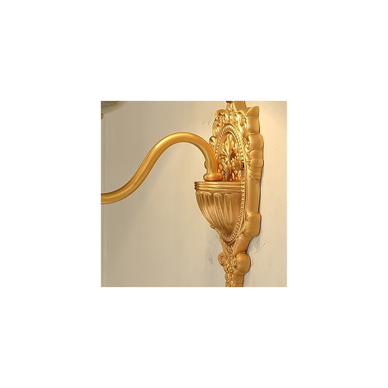 Aplique de pared de latón clásico, tradicional y de estilo campestre, ideal para iluminar desde arriba en estilo mini.