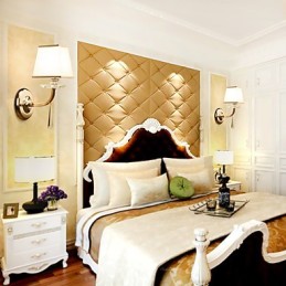 Apliques de pared con iluminación ambiental de cristal, modernos y contemporáneos, con acabado galvanizado.