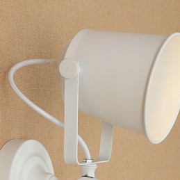 Lámpara de pared de acero pintado, estilo café americano negro, estilo retro, con sable de luz.