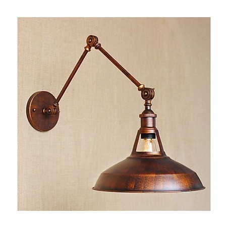 Aplique de pared plegable retráctil nostálgico industrial retro de brazo largo con aspecto oxidado. Aplique de pared plegable retráctil nostálgico industrial retro de brazo largo con aspecto oxidado.