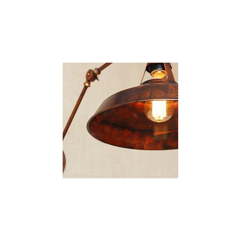Aplique de pared plegable retráctil nostálgico industrial retro de brazo largo con aspecto oxidado.