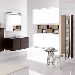 Aplique de pared moderno y contemporáneo en cromo para iluminación ambiental de baño.