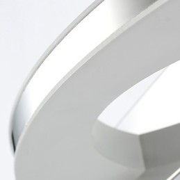 Aplique de pared moderno y contemporáneo en cromo para iluminación ambiental de baño.