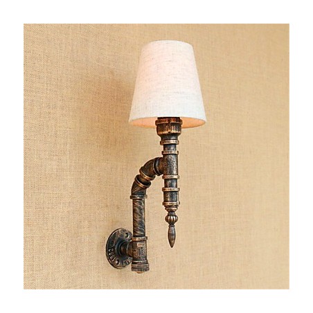 Aplique de pared rústico de latón antiguo estilo campestre para iluminación ambiental. Aplique de pared rústico de latón antiguo estilo campestre para iluminación ambiental.
