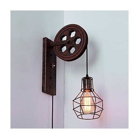 Lámpara de pared de hierro retro industrial con personalidad creativa y polea elevadora. Lámpara de pared de hierro retro industrial con personalidad creativa y polea elevadora.