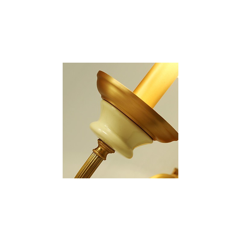 Aplique de pared de latón clásico, tradicional y de estilo campestre, ideal para iluminar desde arriba en estilo mini.