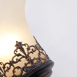 Apliques de pared modernos y contemporáneos con acabado galvanizado para iluminación ambiental.