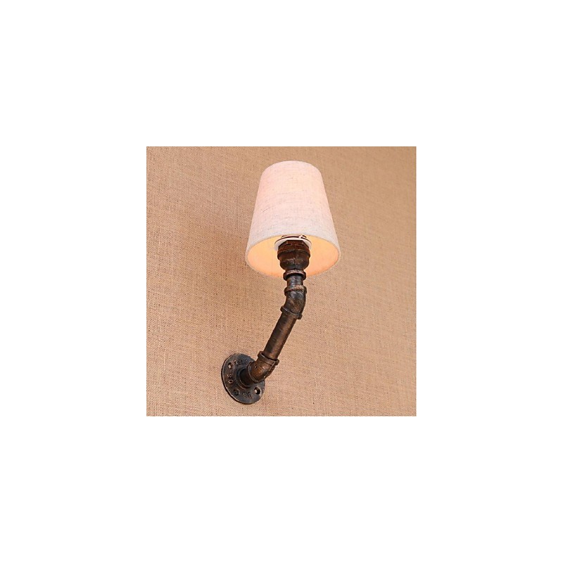 Aplique de pared de latón rústico Lodge para iluminación ambiental.