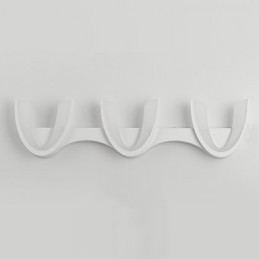 Pintura contemporánea moderna para apliques de pared con luz ambiental.