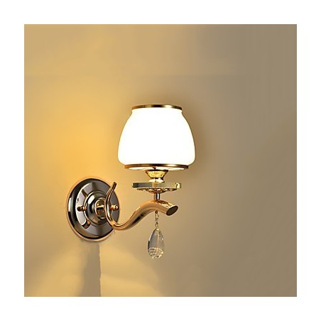 Apliques de pared con iluminación ambiental de cristal, modernos y contemporáneos, con acabado galvanizado. Apliques de pared con iluminación ambiental de cristal, modernos y contemporáneos, con acabado galvanizado.