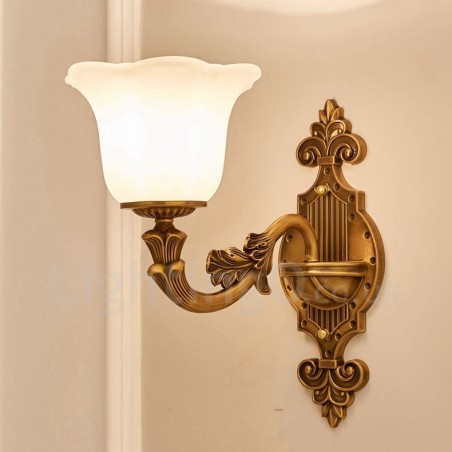 Apliques de pared de lujo de metal para interiores, estilo clásico tradicional, para sala de estar, comedor y dormitorio. Apliques de pared de lujo de metal para interiores, estilo clásico tradicional, para sala de estar, comedor y dormitorio.