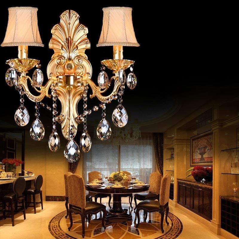 Lámpara de pared europea con pétalos dorados, exquisita lámpara de cristal con gotas, iluminación de noche