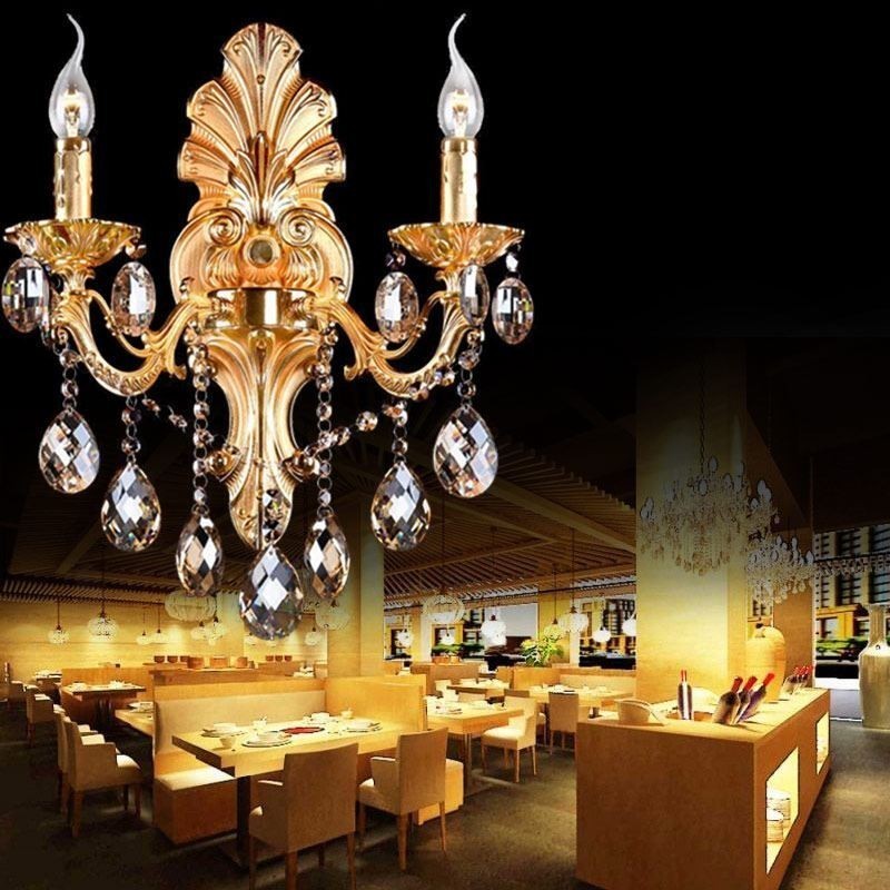 Lámpara de pared europea con pétalos dorados, exquisita lámpara de cristal con gotas, iluminación de noche