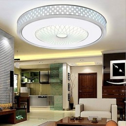 Lámpara de cristal romántica con luz de cúpula circular