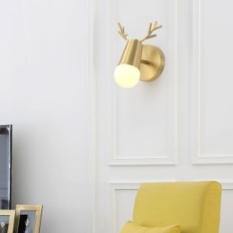 Lámpara de pared nórdica de latón con espejo y luz frontal