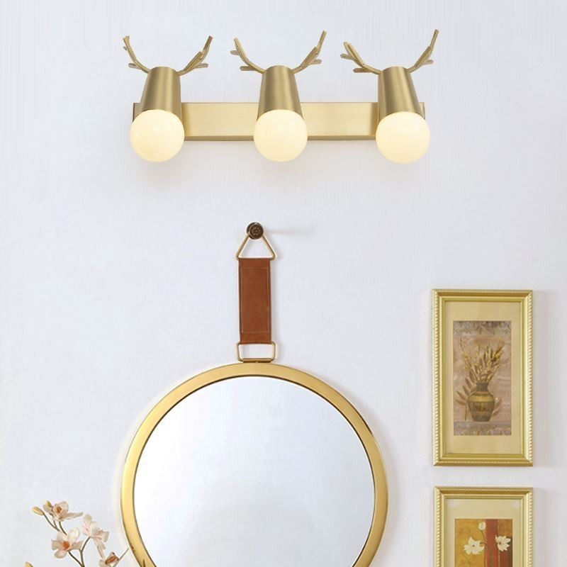 Lámpara de pared nórdica de latón con espejo y luz frontal