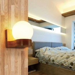 Lámpara de pared nórdica de madera maciza con forma de bola acogedora