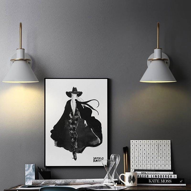 Aplique de pared nórdico estilo Makron, lámpara frontal con espejo creativo