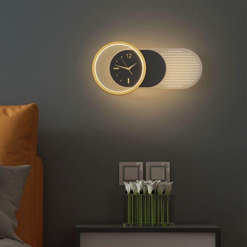 Lámpara de pared moderna minimalista de acrílico y hierro forjado con reloj.