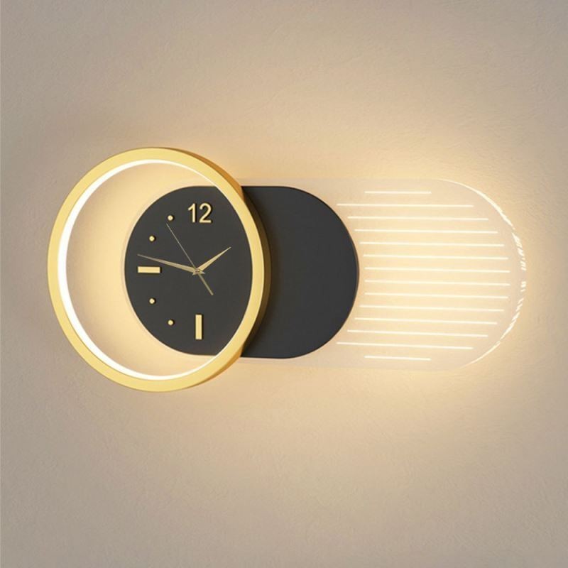 Lámpara de pared moderna minimalista de acrílico y hierro forjado con reloj.
