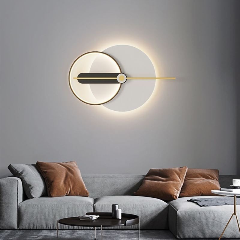 Aplique de pared de hierro forjado con puntero