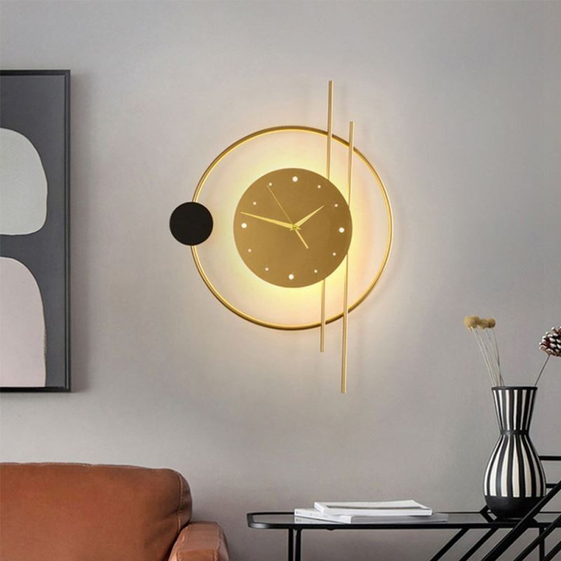 Lámpara de pared con reloj, moderna y minimalista, de hierro forjado.