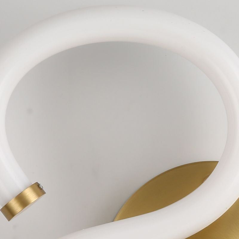 Lámpara de pared con letras del alfabeto