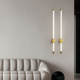 Aplique de pared moderno de tira acrílica de latón