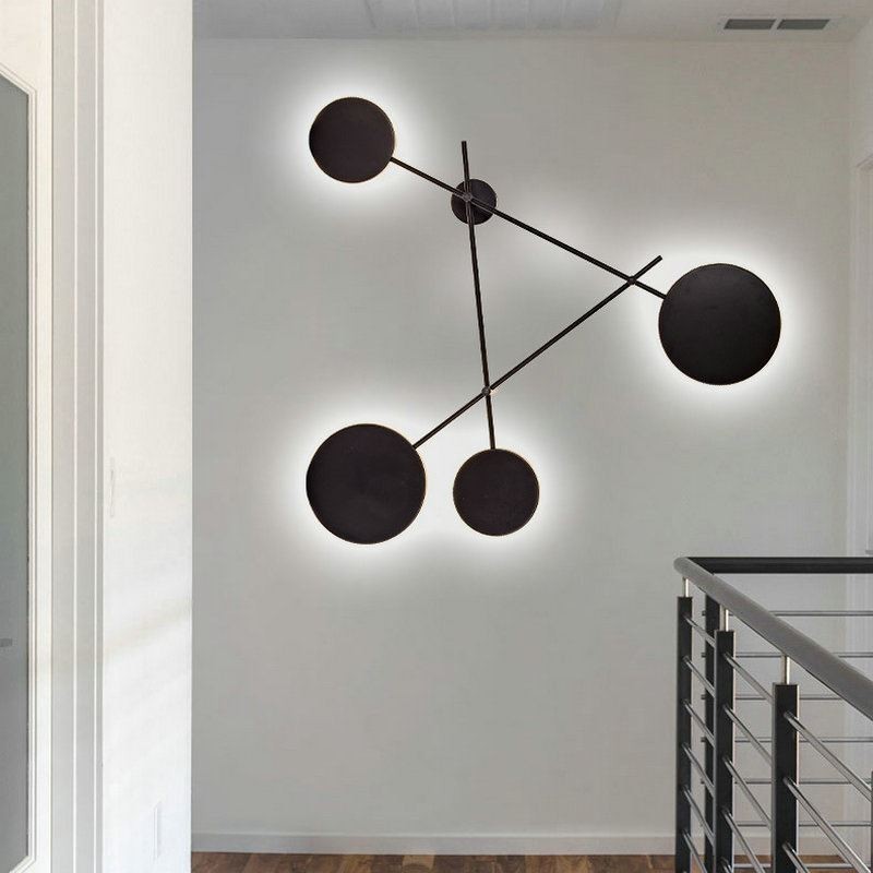 Aplique de pared moderno con forma geométrica de hierro