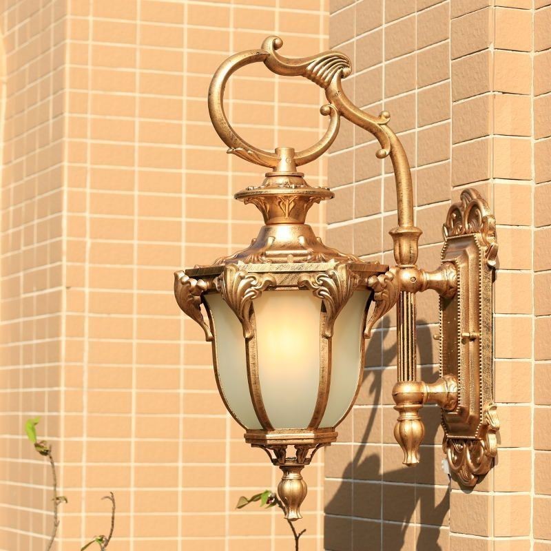 Lámpara de pared tallada impermeable para exteriores, estilo retro europeo, para patio y pasillo