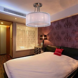 Lámpara empotrada moderna de acrílico con diseño cilíndrico de 3 luces