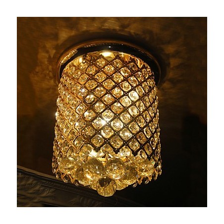 Lámpara de techo moderna de cristal con acabado dorado y forma espiral. Lámpara de techo moderna de cristal con acabado dorado y forma espiral.