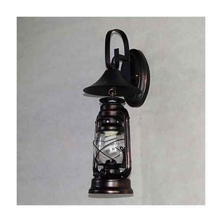 Lámpara de pared vintage de metal negro con una luz Lámpara de pared vintage de metal negro con una luz
