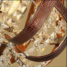 Lámpara de araña creativa de hierro, de cristal y cuero de lujo posmoderna