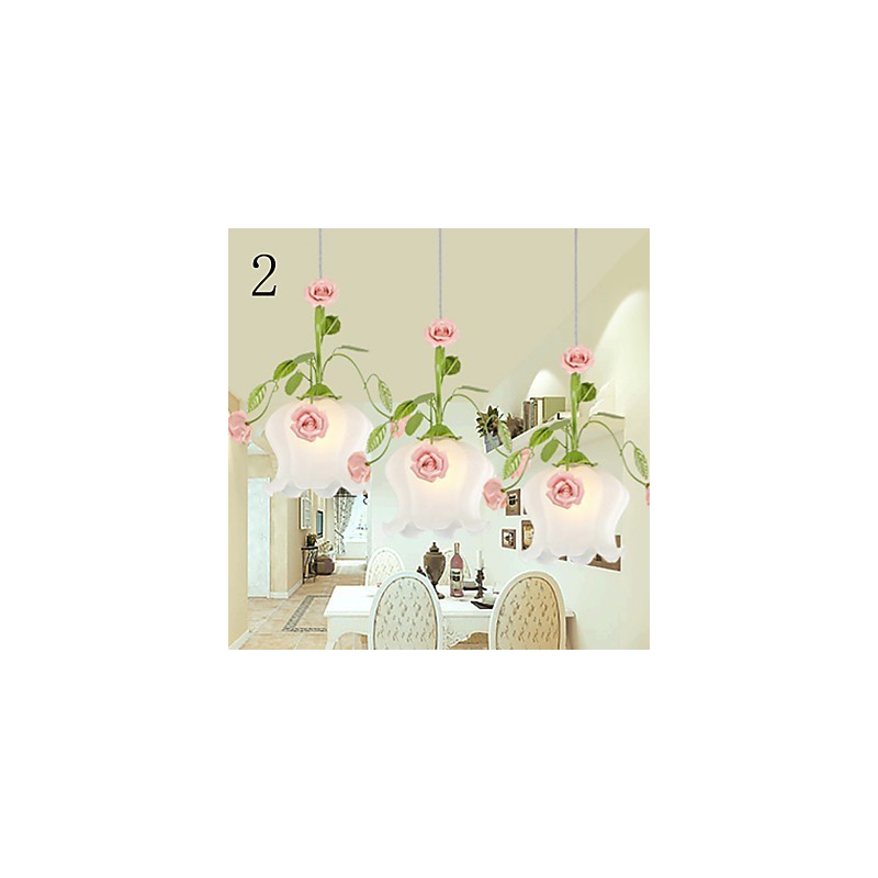 Las flores y plantas del jardín del Día de San Valentín absorben la luz del domo