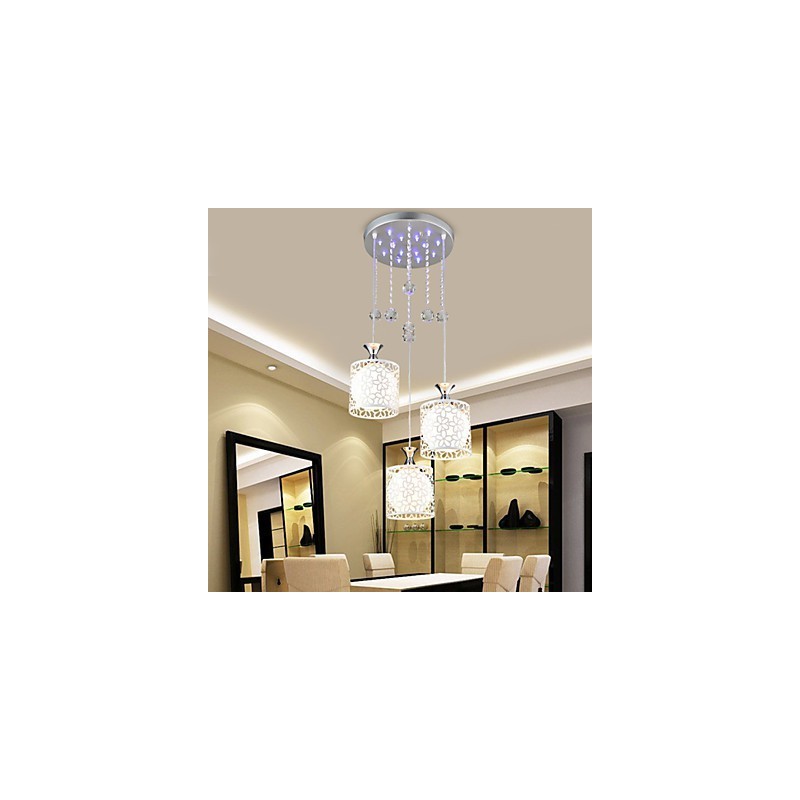 Lámpara colgante de hierro forjado con tres luces colgantes de cristal, contemporánea y minimalista.
