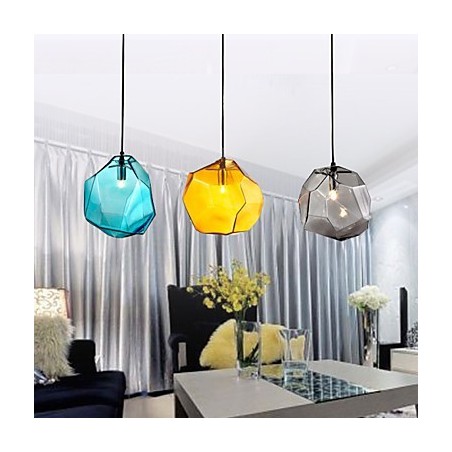 Lámpara colgante de 3 luces estilo italiano con acabado galvanizado transparente. Lámpara colgante de 3 luces estilo italiano con acabado galvanizado transparente.